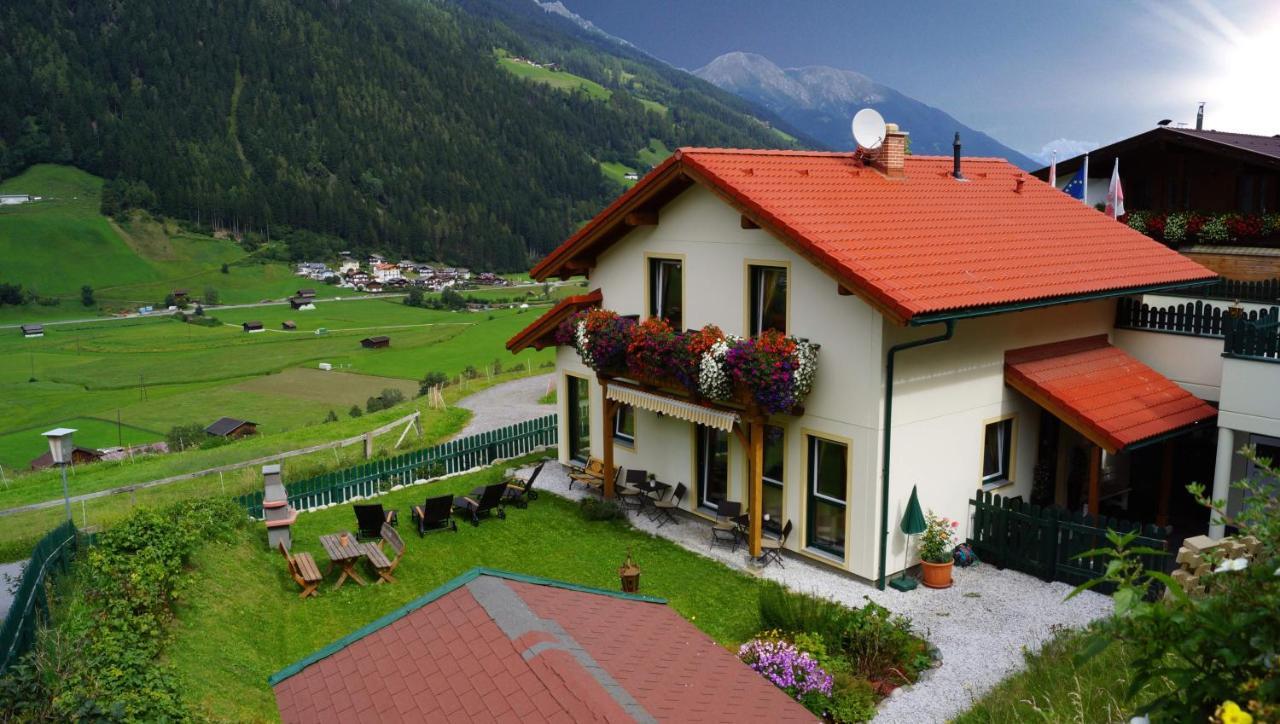 Chalet Olympia Neustift im Stubaital Luaran gambar
